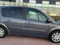 Usado Renault Scénic II Dynamique 106 CV (77 kW) 2007 Gris Monovolumen
