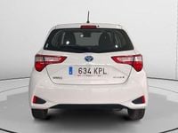 Usado Toyota Yaris Hybrid Active 100 CV (73 kW) 2018
