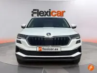 Usado Skoda Karoq Ambition 150 CV (110 kW) 2023 Blanco SUV