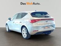 Usado Seat Leon Style 150 CV (110 kW) 2024 Gris / plata Berlina