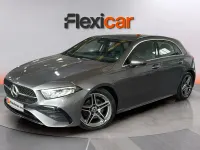 Usado Mercedes A180 116 CV (85 kW) 2023 Gris Berlina