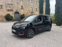 Usado Citroën Berlingo Shine 131 CV (96 kW) 2020 Negro Monovolumen
