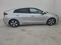 Usado Hyundai Ioniq 141 CV (103 kW) 2018 Gris / plata Utilitario