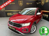 Usado VW T-Roc Life 116 CV (85 kW) 2023 Burdeos SUV