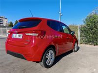 Usado Hyundai ix20 90 CV (66 kW) 2014 Rojo Utilitario