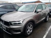 Usado Volvo XC40 Momentum 163 CV (119 kW) 2021 Gris / plata SUV