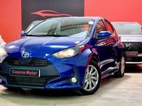Usado Toyota Yaris Hybrid Active 116 CV (85 kW) 2024 Azul Utilitario