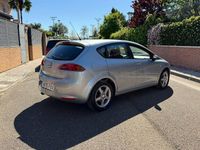 Usado Seat Leon Reference 105 CV (77 kW) 2006 Gris / plata Utilitario