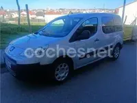 Usado Peugeot Partner Tepee Outdoor 90 CV (66 kW) 2010 Gris / plata Monovolumen