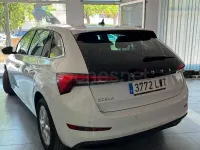 Usado Skoda 110 R Ambition 110 CV (80 kW) 2022 Blanco Berlina