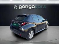 Usado Toyota Yaris Hybrid Active 116 CV (85 kW) 2022 Negro Utilitario