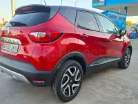 Usado Renault Captur 120 CV (88 kW) 2015 Rojo SUV