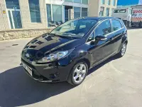 Usado Ford Fiesta Trend 90 CV (66 kW) 2009 Negro Berlina