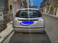Usado Ford Focus Trend 115 CV (84 kW) 2002 Gris / plata Berlina