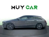 Usado Mercedes CLA200 Shooting Brake Urban 156 CV (114 kW) 2016 Gris / plata Familiar