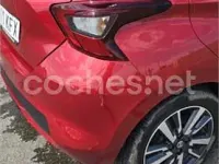 Usado Nissan Micra Acenta 90 CV (66 kW) 2017 Rojo Utilitario