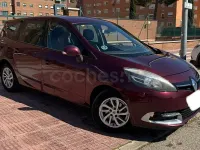 Usado Renault Grand Scénic 110 CV (80 kW) 2014 Granate Monovolumen