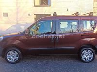 Usado Fiat Doblò Active 90 CV (66 kW) 2015 Granate Monovolumen