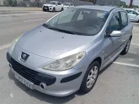 Usado Peugeot 307 90 CV (66 kW) 2006 Gris / plata Berlina
