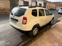 Begagnad Dacia Duster Ambiance 125 HK (91 kW) 2014 Vit SUV