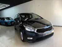 Käytetty Kia Carens 135 HP (99 kW) 2017 Sininen Tila-auto