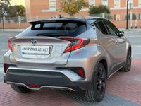 Usado Toyota C-HR Advance 122 CV (89 kW) 2019 Gris / plata SUV