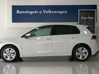 Usado VW Golf VIII Life 110 CV (80 kW) 2024 Blanco Berlina
