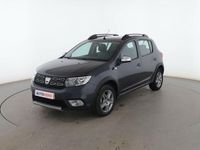 Usado Dacia Sandero Essentiel 95 CV (69 kW) 2020 Gris Utilitario