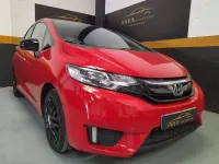 Usado Honda Jazz Comfort 102 CV (75 kW) 2017 Rojo Utilitario