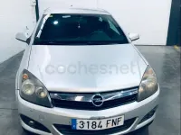 Usado Opel Astra GTC Sport 105 CV (77 kW) 2007 Gris / plata Berlina