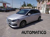 Usado Mercedes B180 109 CV (80 kW) 2017 Plateado Utilitario