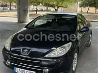 Usado Peugeot 307 CC 110 CV (80 kW) 2006 Negro Descapotable