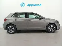 Usado VW Polo Advance 95 CV (69 kW) 2021 Gris / plata Utilitario
