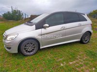 Usado Mercedes B200 156 CV (114 kW) 2012 Gris / plata Monovolumen