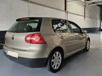Usado VW Golf IV Trendline 115 CV (84 kW) 2005 Beige Berlina