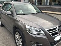 Usado VW Tiguan 140 CV (102 kW) 2008 Gris / plata SUV