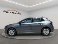 Usado Skoda Fabia Essence 80 CV (58 kW) 2025 Gris Utilitario