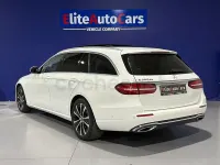 Usado Mercedes E300 306 CV (225 kW) 2022 Blanco Familiar