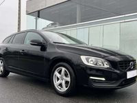 Usado Volvo V60 Momentum 120 CV (88 kW) 2018 Negro Familiar