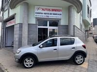 Usado Dacia Sandero Stepway 90 CV (66 kW) 2016 Gris / plata Berlina