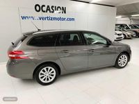 Usado Peugeot 308 Style 100 CV (73 kW) 2019 Gris Familiar