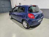 Usado Renault Clio II Dynamique 100 CV (73 kW) 2008 Azul Berlina
