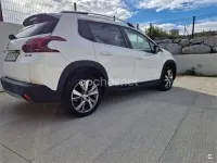 Usado Peugeot 2008 Allure 130 CV (95 kW) 2019 Gris / plata SUV
