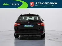 Usado Skoda Superb Ambition 150 CV (110 kW) 2016 Marrón Familiar