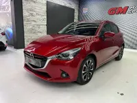 Usado Mazda 2 Luxury 105 CV (77 kW) 2016 Rojo Utilitario