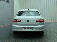 Usado VW Passat Executive 150 CV (110 kW) 2022 Blanco Familiar