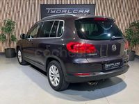 Usado VW Tiguan 110 CV (80 kW) 2013 Violeta / lila SUV
