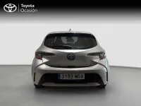 Usado Toyota Corolla Active 122 CV (89 kW) 2023 Gris / plata Berlina