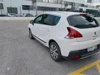 Usado Peugeot 3008 Style 130 CV (95 kW) 2016 Blanco Berlina