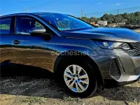 Usado Peugeot 3008 Active 130 CV (95 kW) 2022 Gris / plata SUV